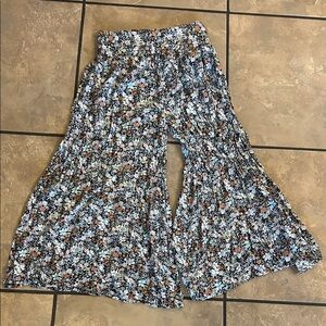 Chic Floral cropped wide leg pants